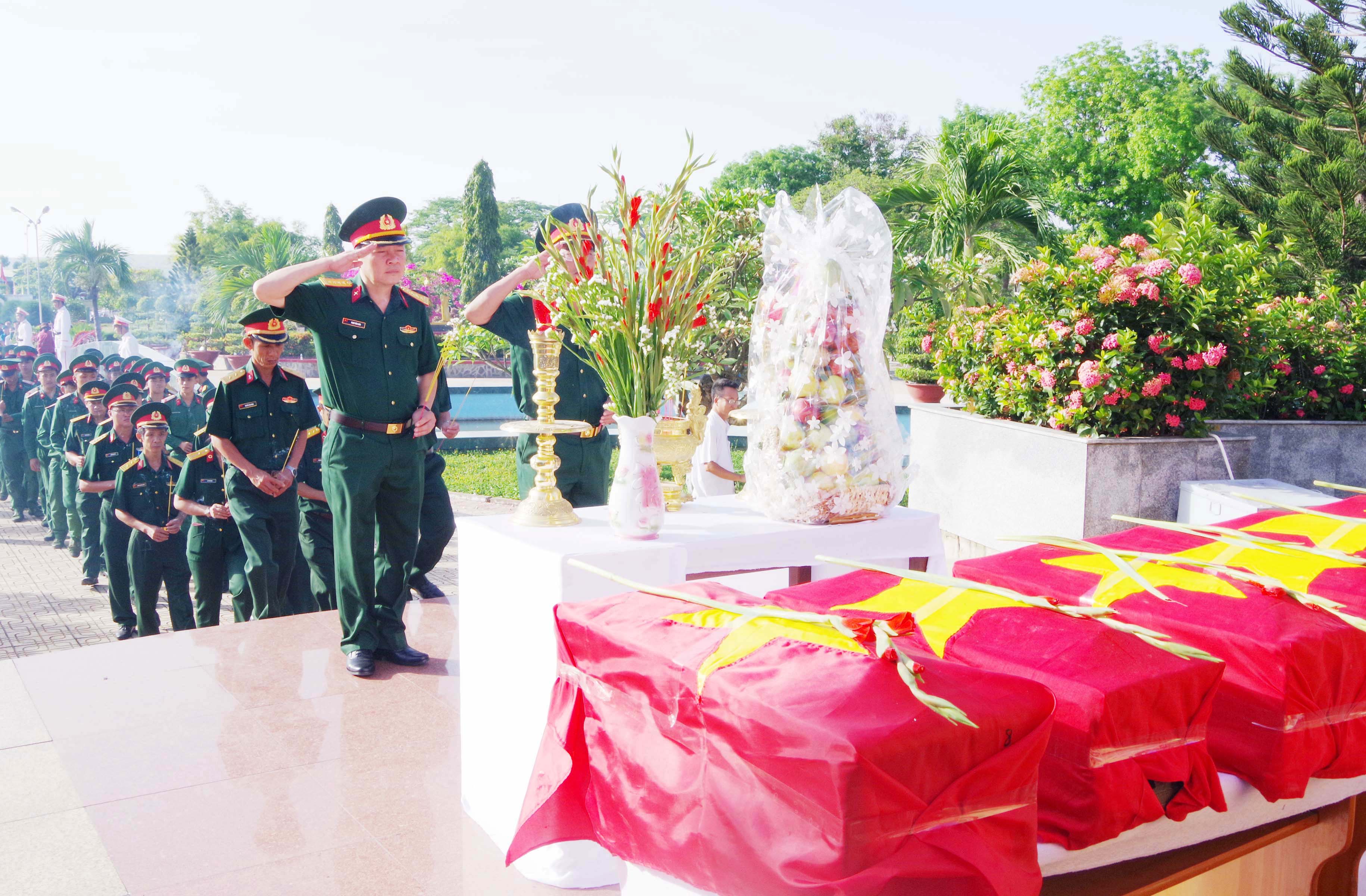 Tỉnh Bình Thuận: Tổ chức lễ truy điệu và an táng 7 hài cốt liệt sĩ